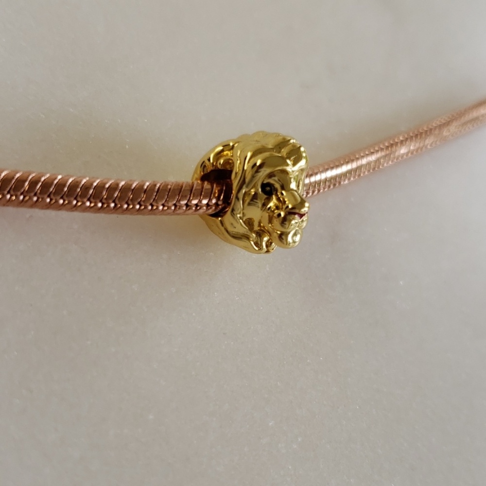 LIMITED EDITION Disney, The Lion King Simba Charm - Picture 5 of 5